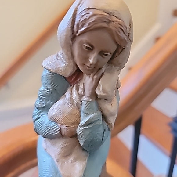 MARY II with Baby Jesus R 1985 Tom Clark Cairn Edition #24 Nativity - Picture 3 of 10
